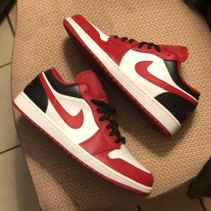 10/1 Host Pick 💋🏀⛹️‍♀️⛹️‍♂️🥇NEW NIKE* “Air Jordan 1 Low” NIB